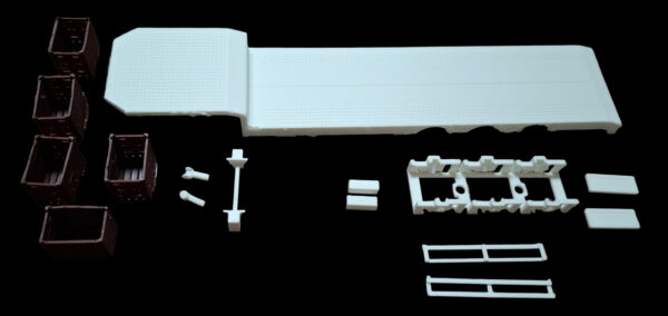 3D-geprinte defensie dieplader, losse onderdelen, gedetailleerd model voor modelbouw.