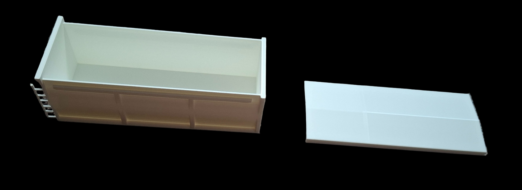 Container 130x50x43 losse onderdelen voor modelbouw en diorama